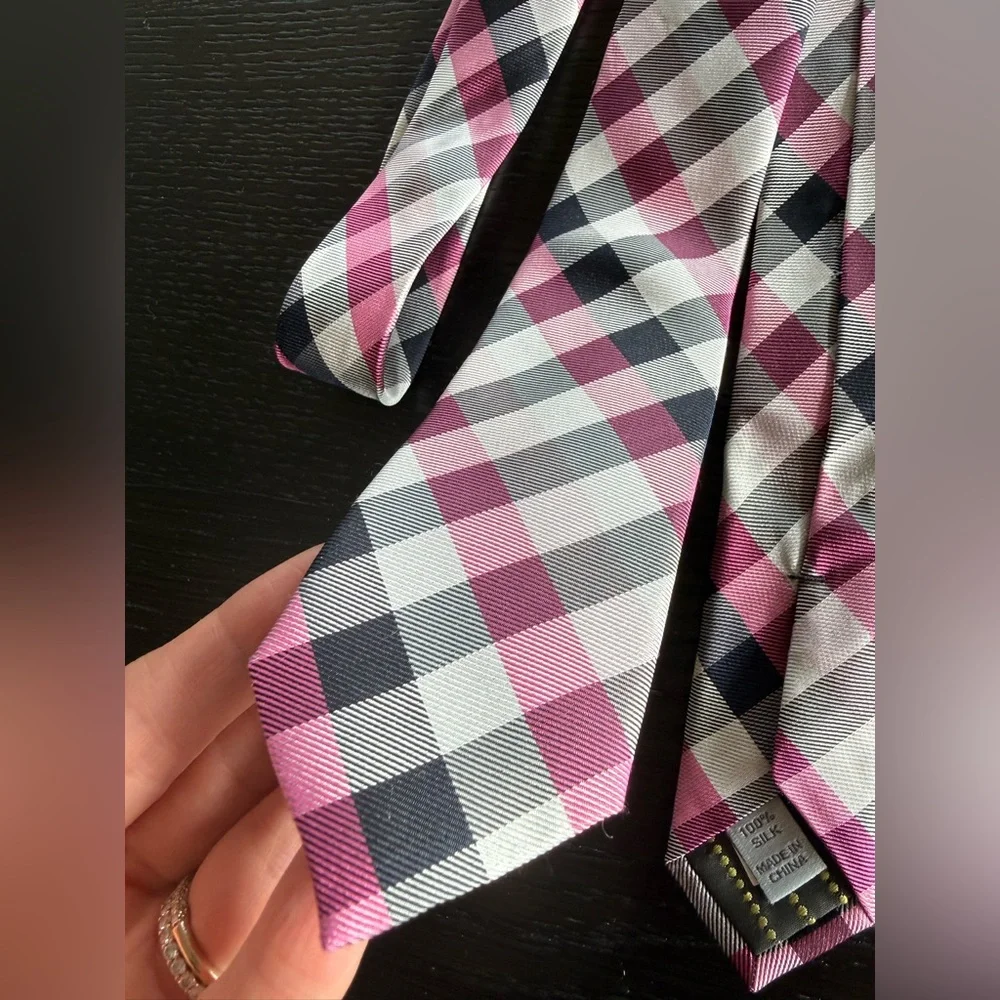 C2 by Calibrate Pink and Black Plaid Boy’s Tie